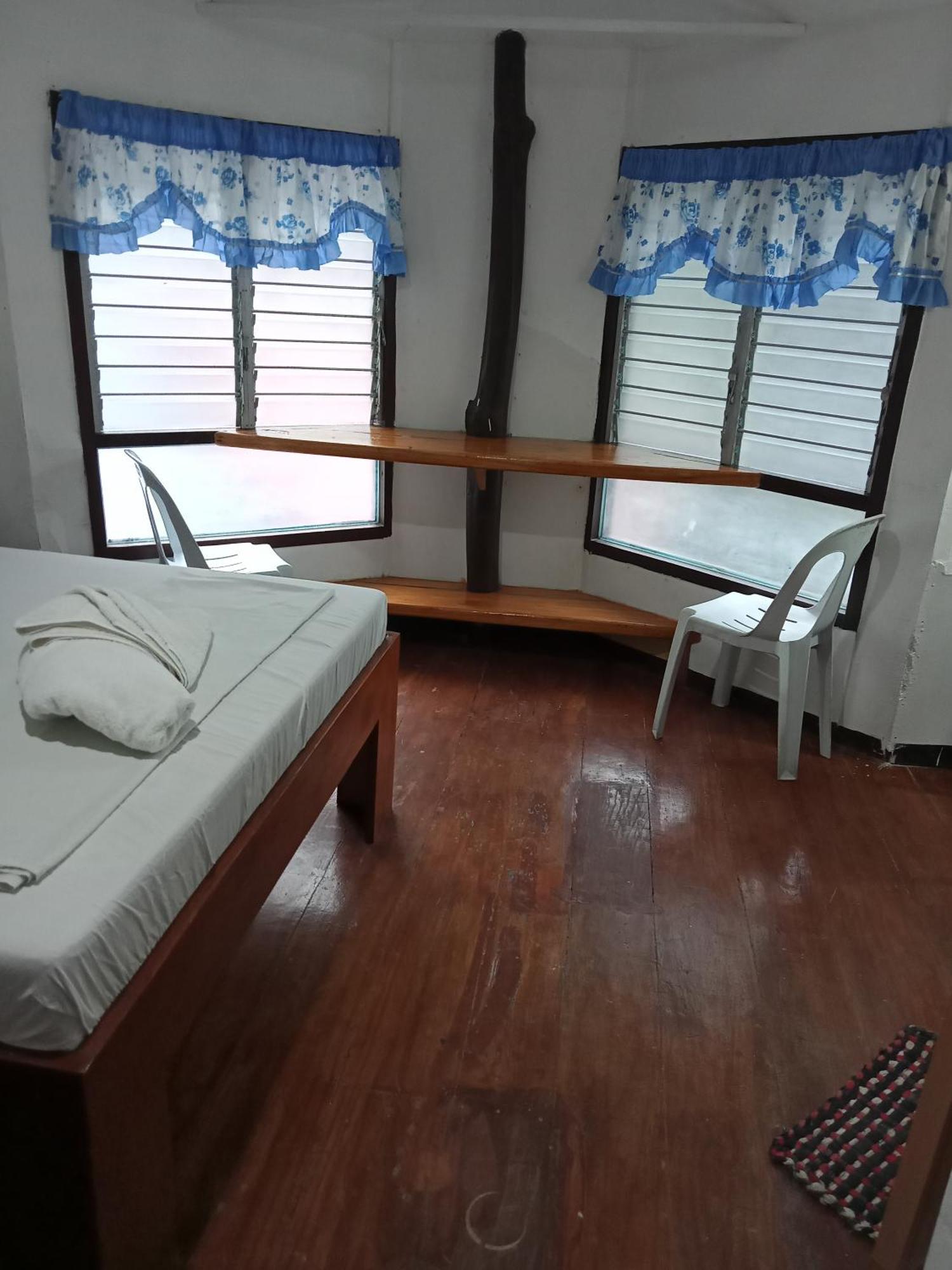 Czar'S Place Siquijor Exterior photo